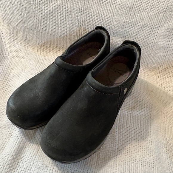 Dansko Women's Patti Black Suede Leather Enclosed Clog Size 38 (7.5-8) - Picture 2 of 12